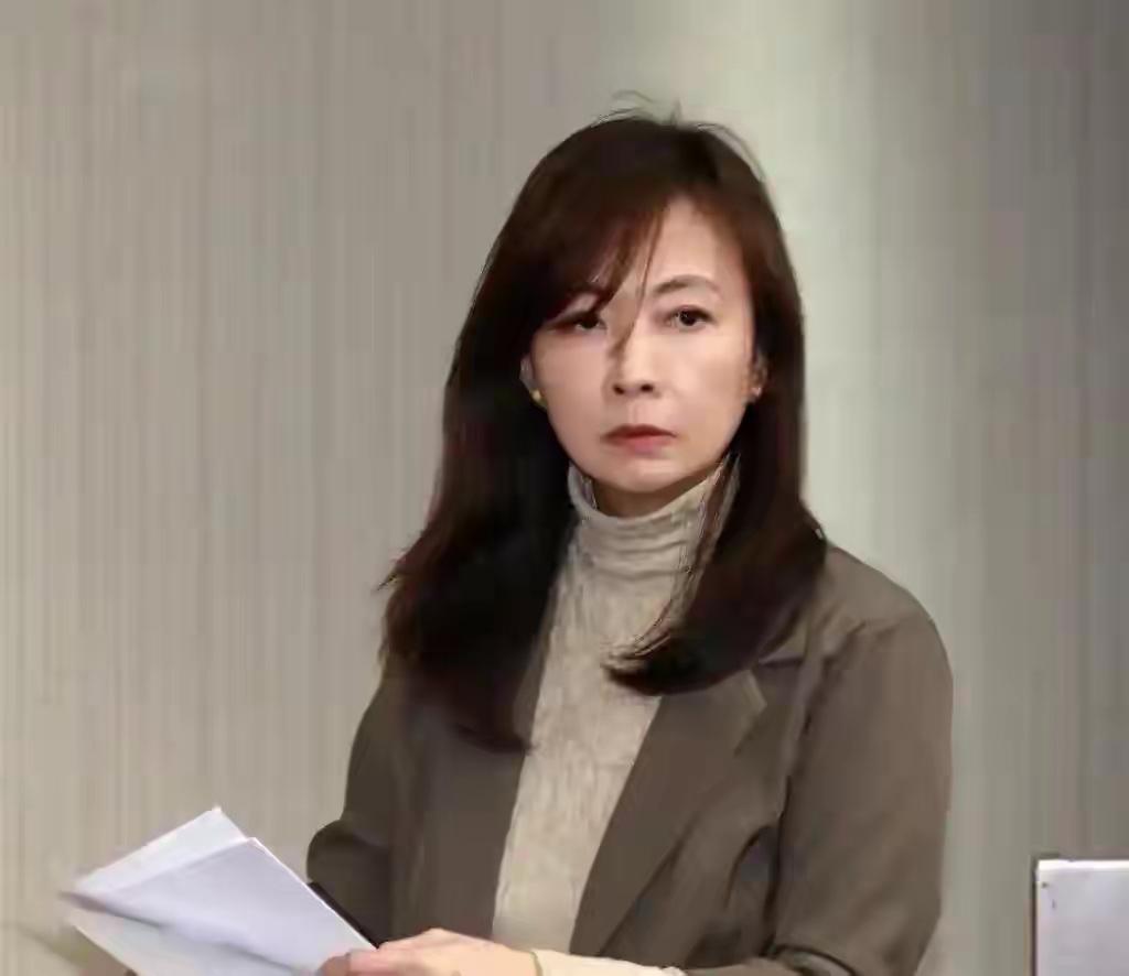 民进党立委郭昱晴今（13日)在脸书发文叫嚣，卓荣泰赴日为台棒球队加油，同时也是为