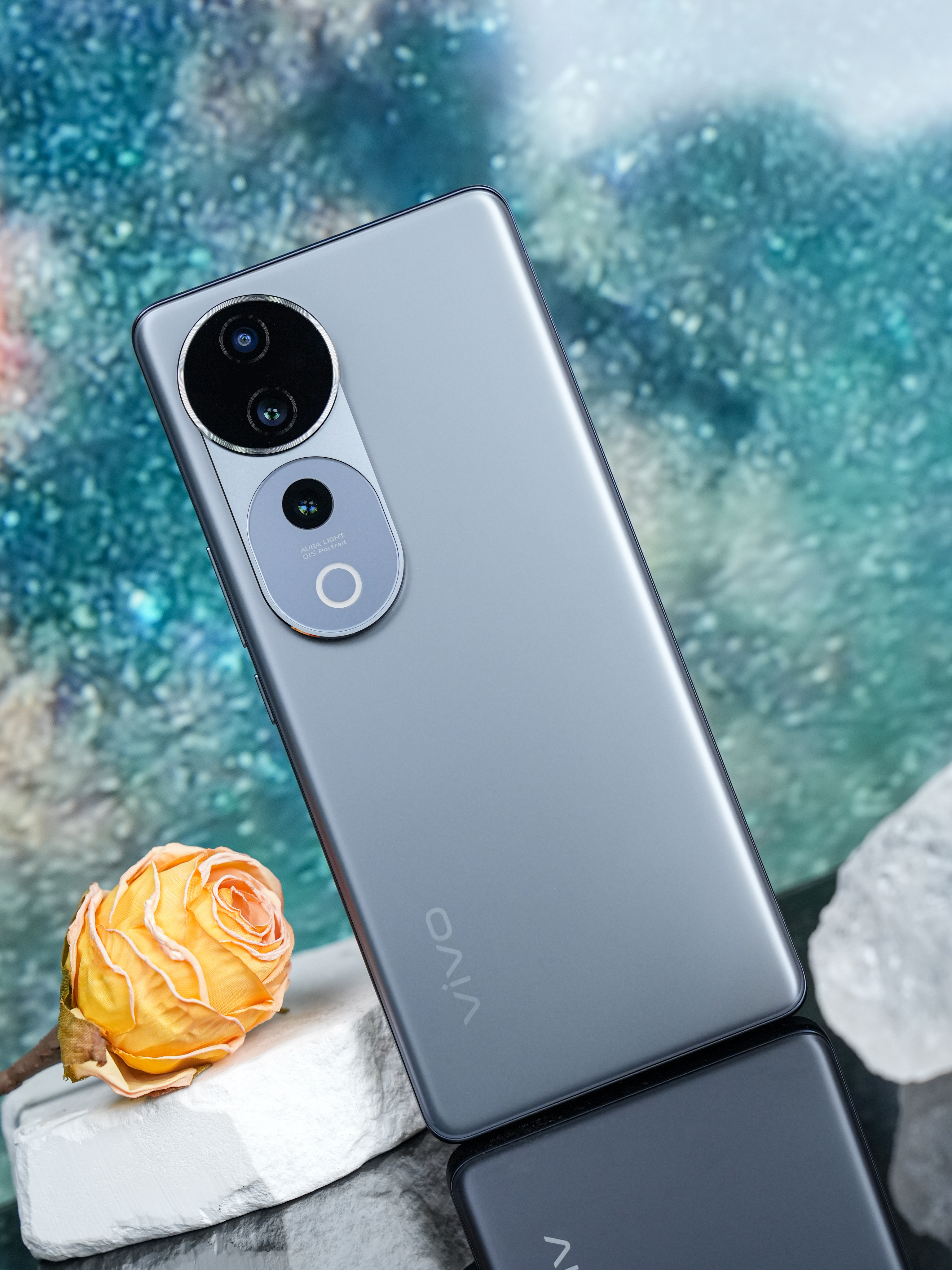#vivoS19发布会# vivo S19 Pro 剑影灰这次的摄像模组独特中带