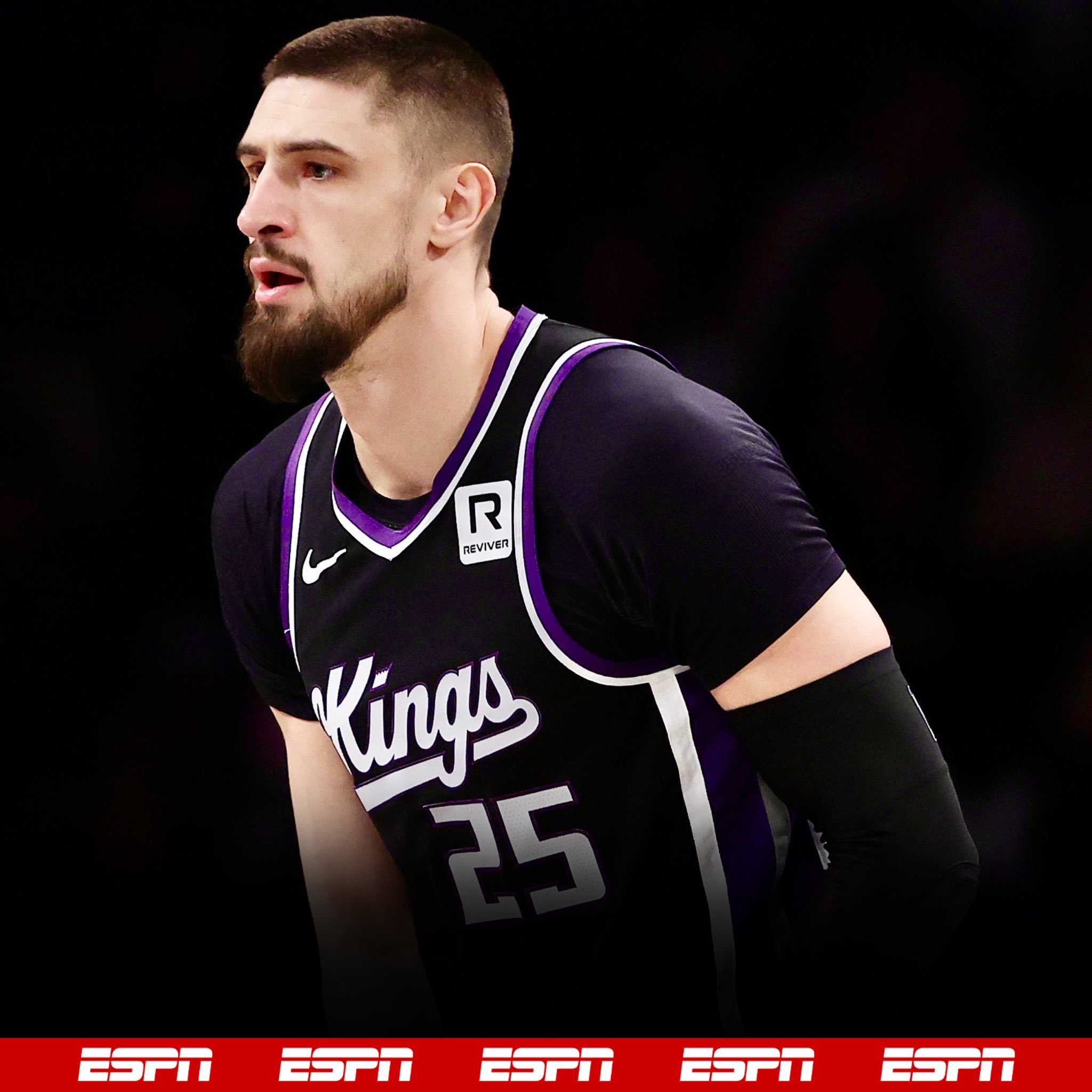 奇才裁掉莱恩，步行者签下。马刺10天合同签下比永博。奇才10天合同签下杰伦·诺埃