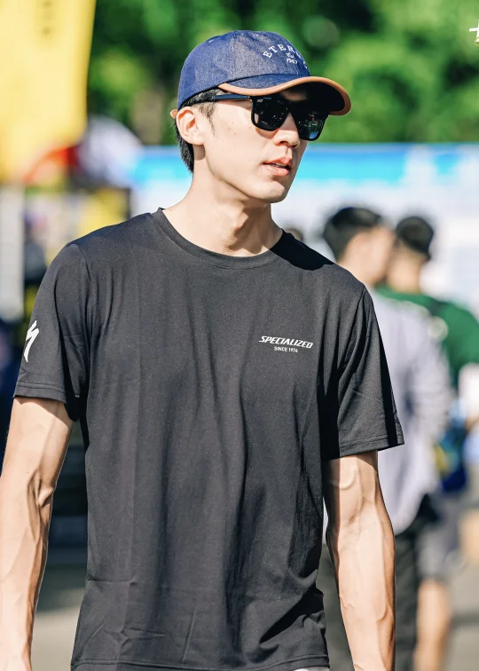 全世界的骑行佬都在格兰芬多吧全是熟人！