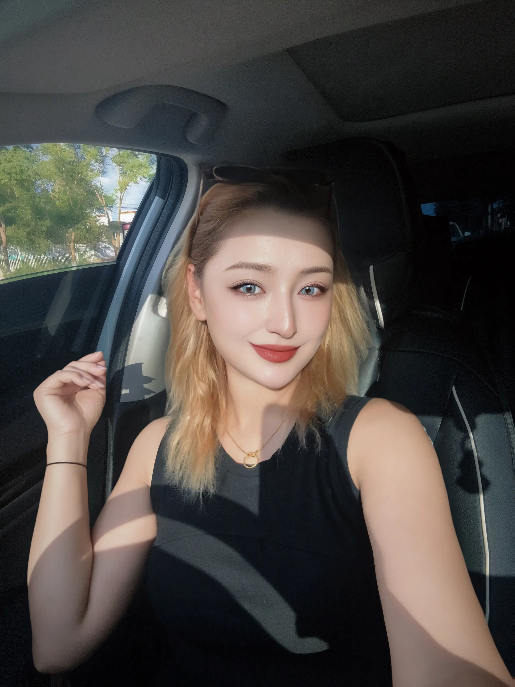 真诚换来的不见得是真诚，但人性是复杂深沉的 它既有真诚的一面也会有阴暗...