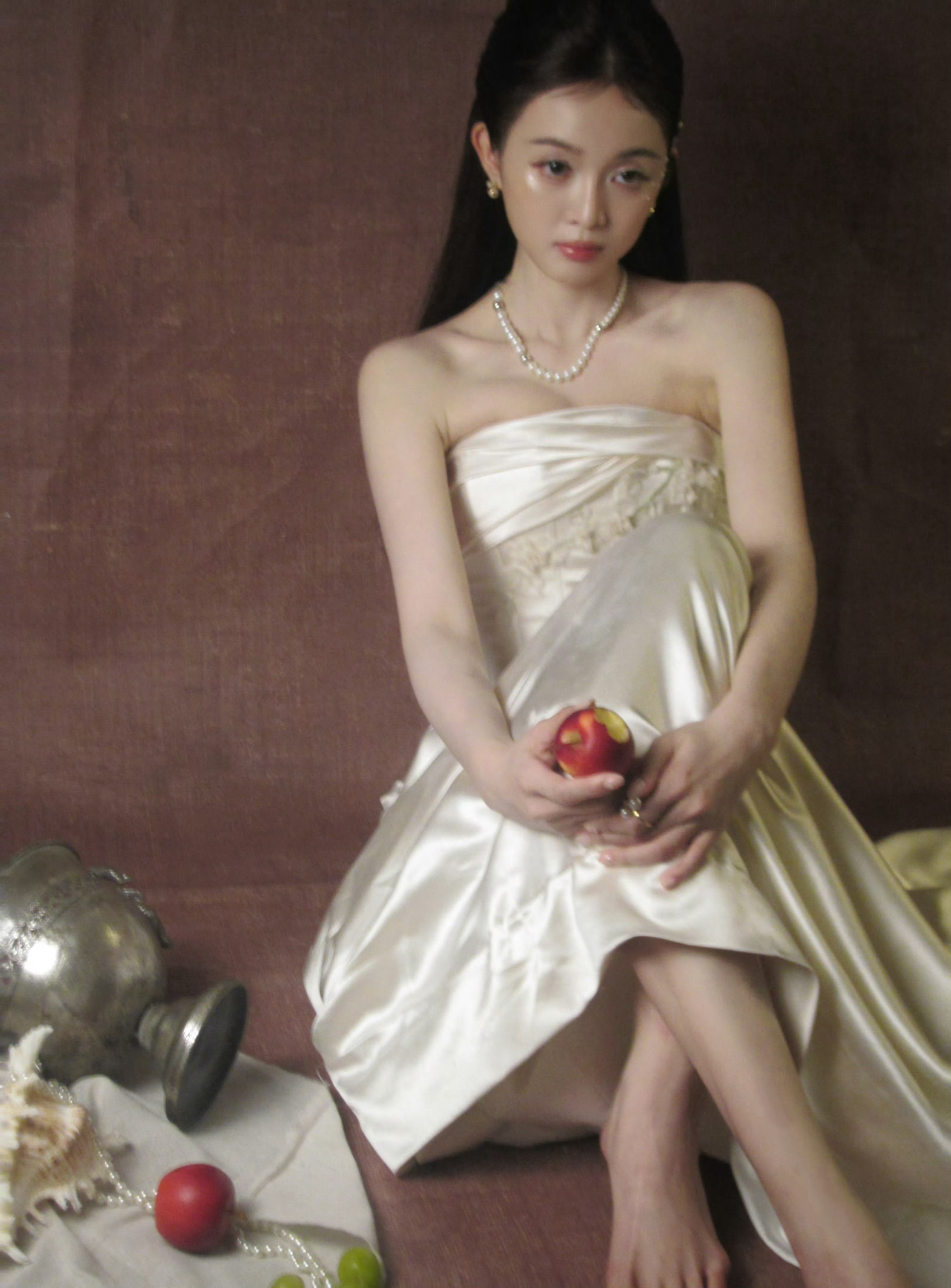 请求发卖吴宣仪的化妆师，立刻马上 