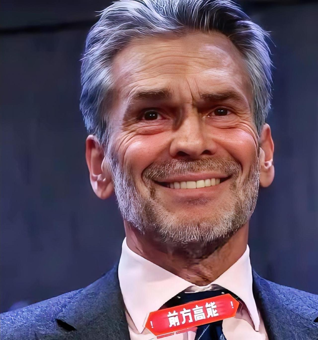 这一回中国可真要杀鸡给猴看了。中国实在忍无可忍，终于要杀鸡给猴看了，谁是这只鸡？