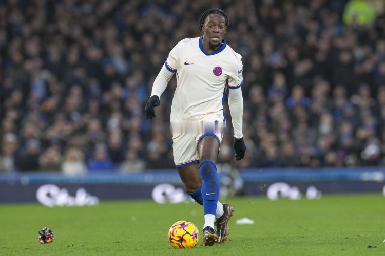 迪马：米兰冬窗仍想签1名中卫，优先目标是迪萨西和吉梅内斯足球 1月30日讯 名记