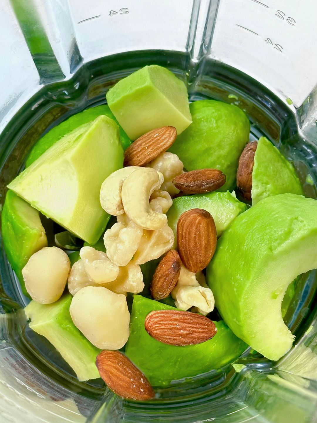 网友没骗我！复刻牛油果奶昔成功！😭好喝s了！