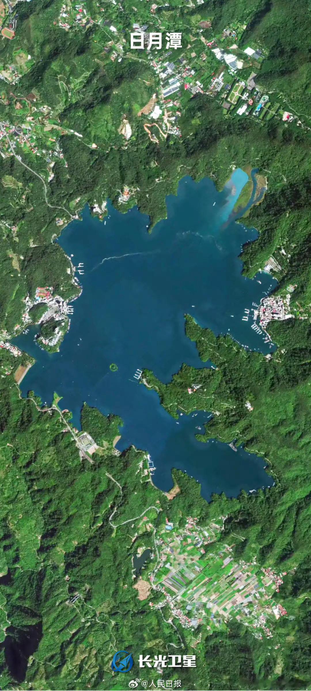 这就是中国台湾省真清楚啊！明年想去台湾溜达用身份证就行了吧[doge]  ​​​