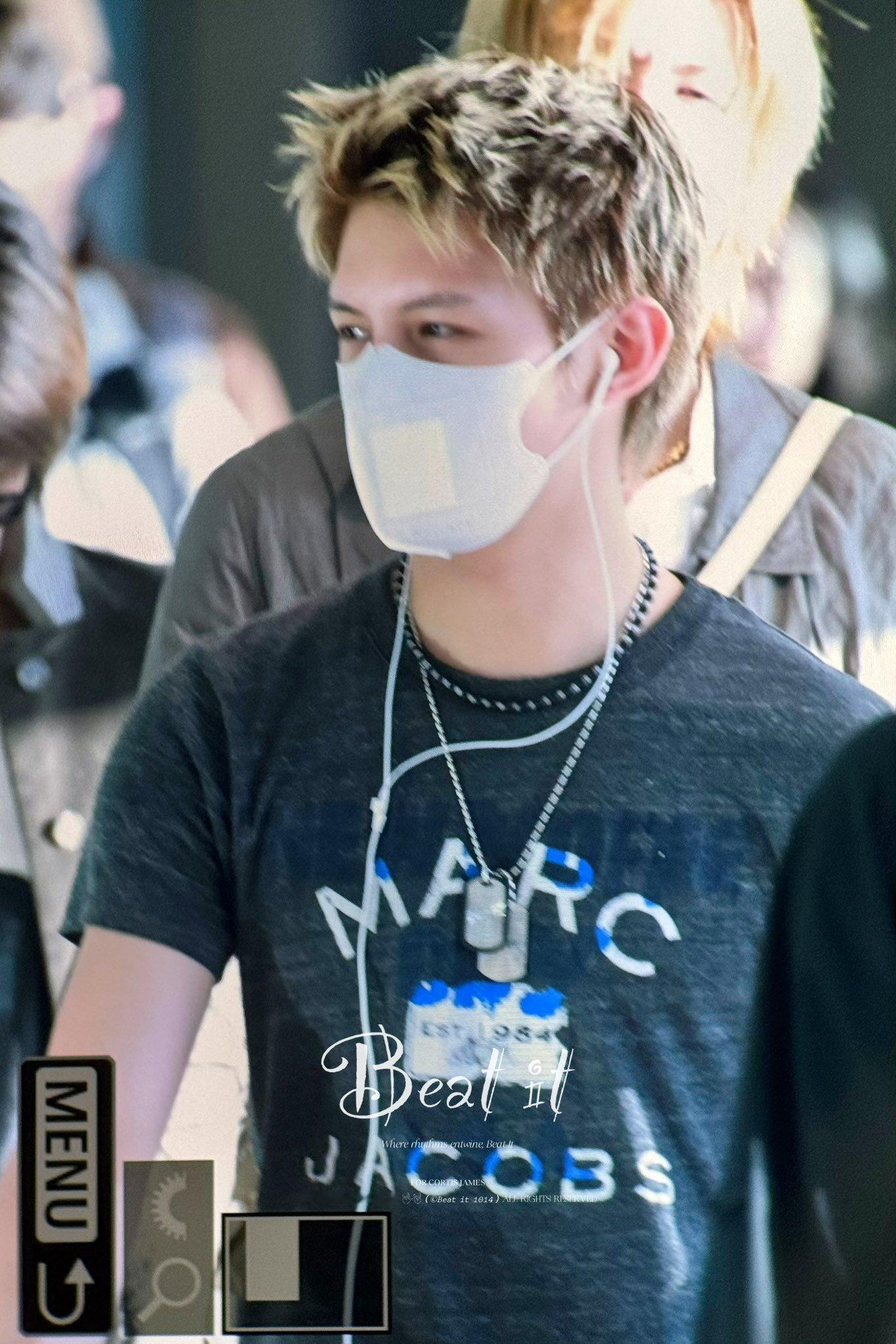 260912 BCN长途飞行辛苦🫳/Beat_it_1014 ​​​