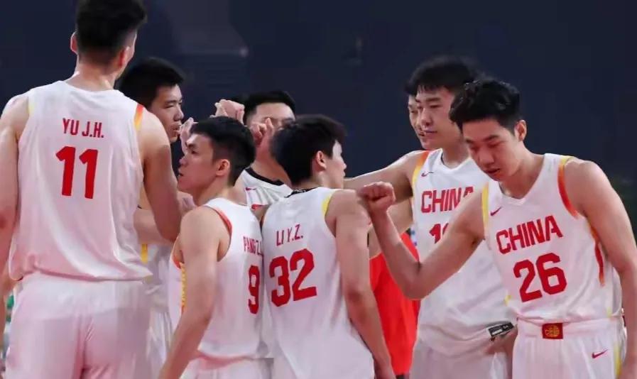 输不行，赢也不行？！近日，中国男篮在亚运会小组赛三连胜，而且都是以巨大的分差大胜