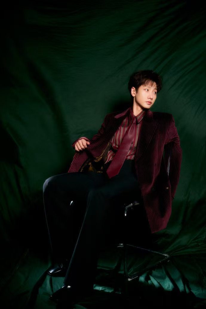 我服不服不重要汪苏泷服了中国唱将舞台上，王凯琪唱起《阿楚姑娘》，一开口，那悠扬又