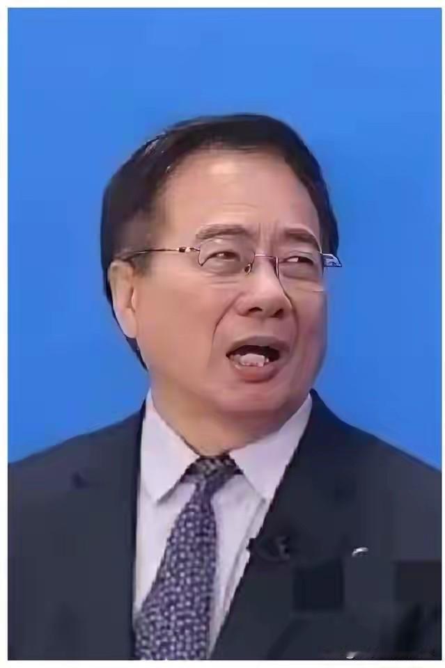 蔡正元说，我不同意“好战必亡”的说法，
美国好战也没亡，
以色列好战也没亡。
蔡