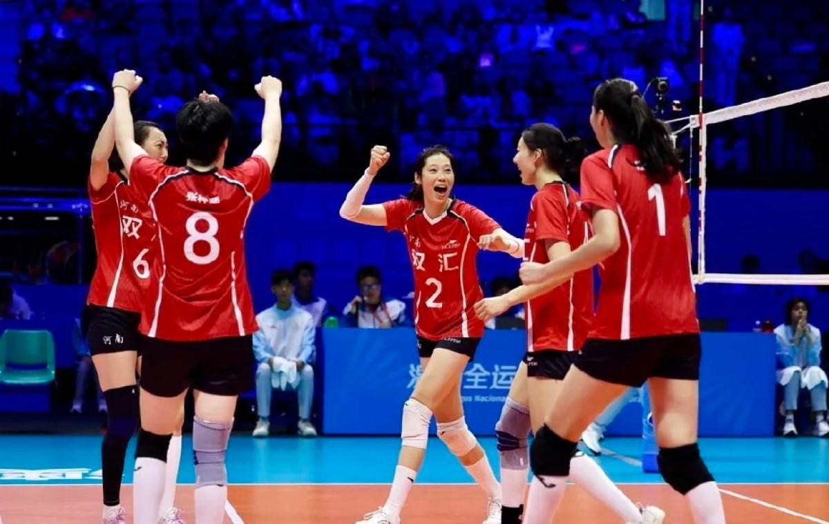 河南女排创全运会队史最好成绩，朱婷居功至伟。
11月18日，全运会女排5-8名排