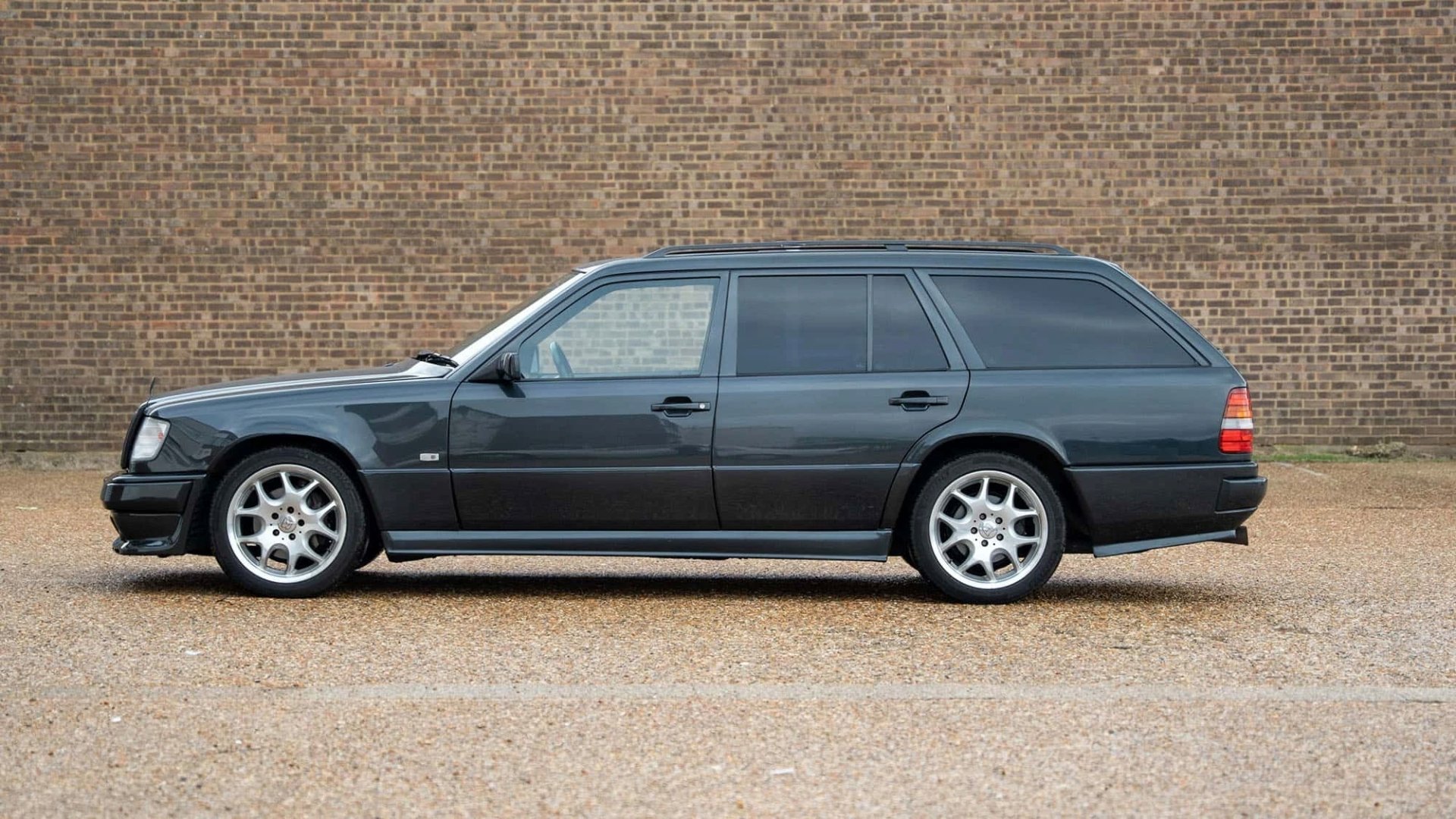 车市热门 Brabus改装S124 