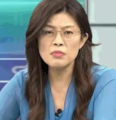 郑丽文抛出的那个疑问确实足够直白，她直接把话挑明了说，万一两岸真的爆发冲突，台湾