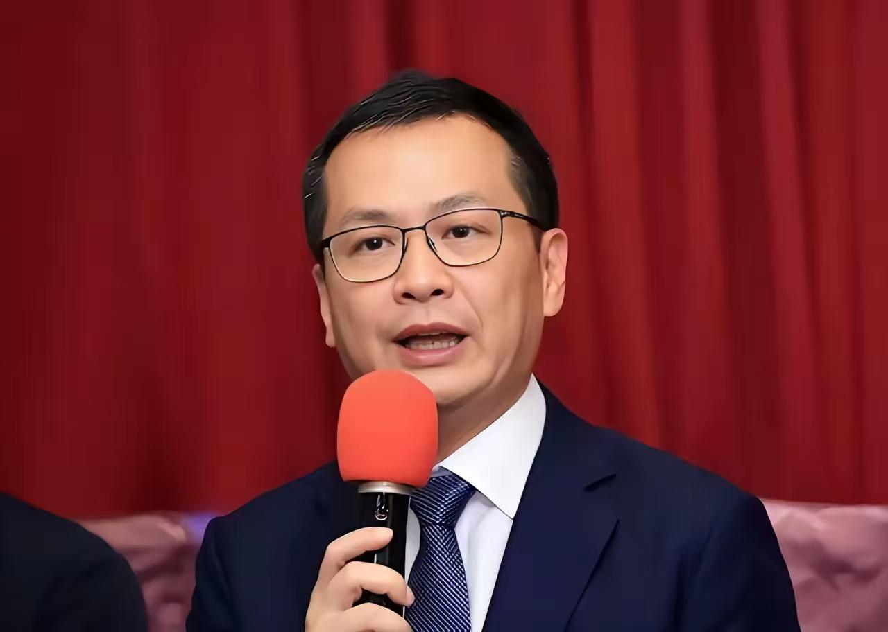 罗志强叫嚣，如果当选国民党主席，会要求大陆任何武力都不得穿越“海峡中线”！

说