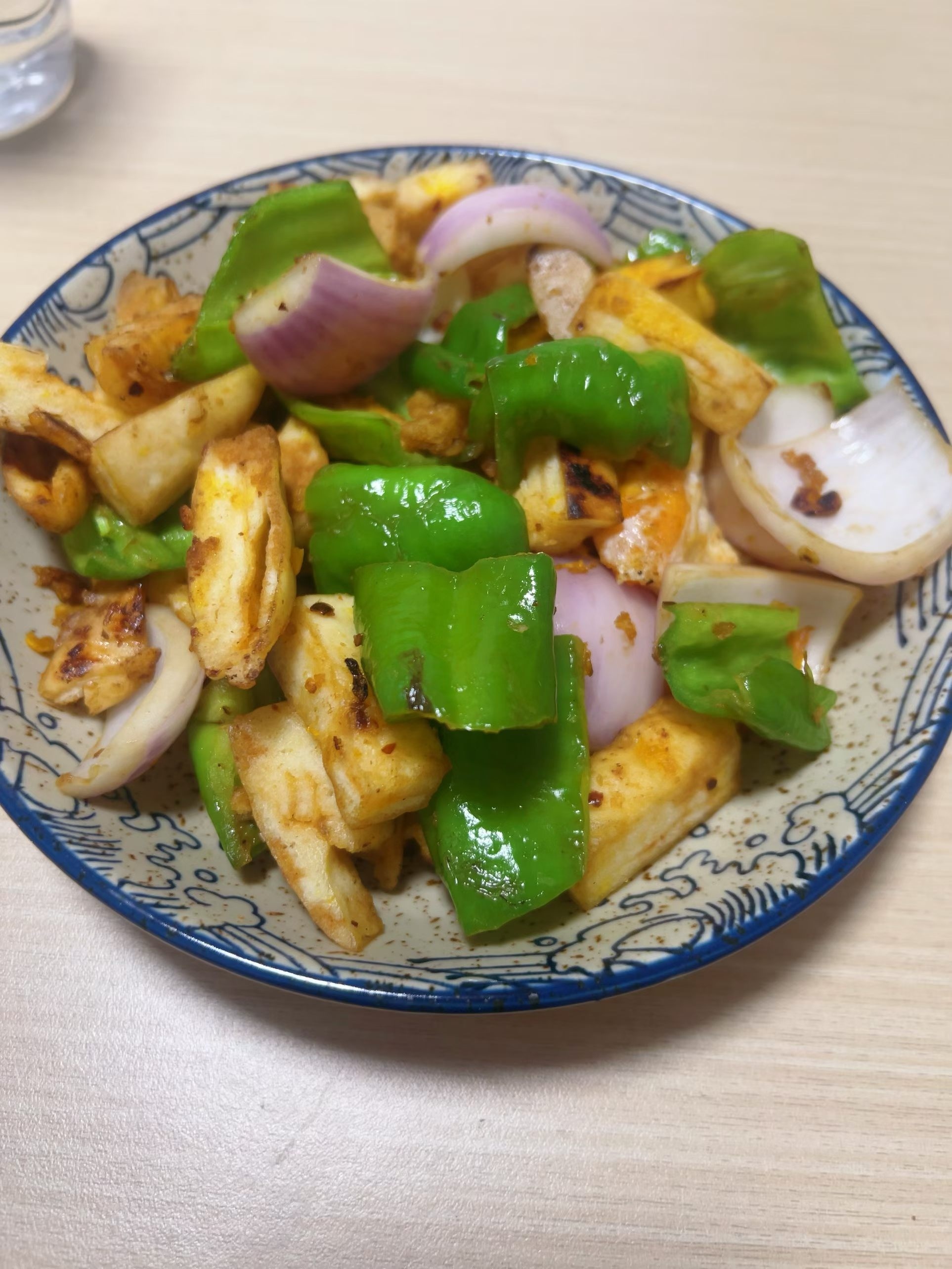 每日一餐分享 今晚是豪放派边角料乱炒 