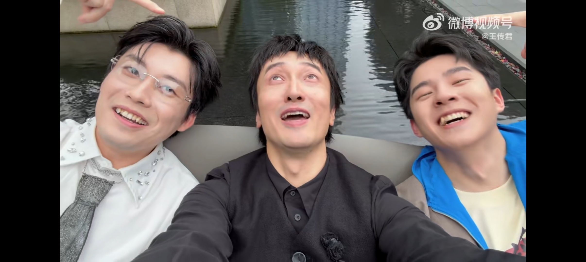 王传君 想成功先发疯 马旭东刘昊然送考王传君，三个人在一起太松弛了吧，经典台词想
