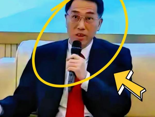 法学教授陈枫的提议如惊雷，在教育界引发海啸：国内所有幼儿园和中小学应坚决辞退外籍
