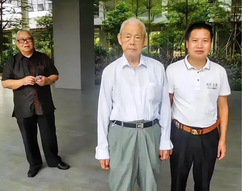 他是1930年的老红军，他有94年的党龄，享年109岁，他就是广东省原副省长、省