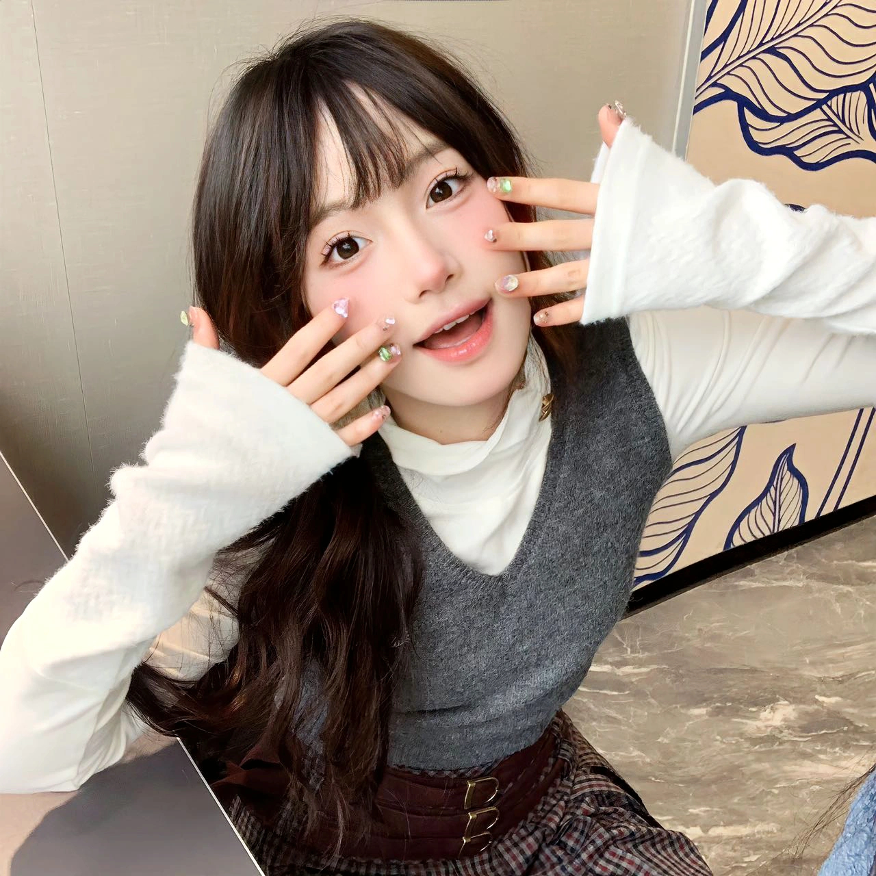 𝔹𝕖 𝕞𝕪𝕤𝕖𝕝𝕗︎♥女生喜欢的小细节：散步的时候自然牵着她的手