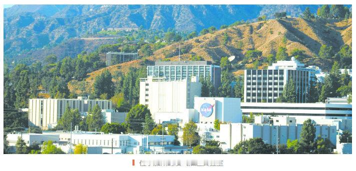 美国加州洛杉矶山火，不但威胁到当地居民的人身财产安全，更对美国的重要太空设施——
