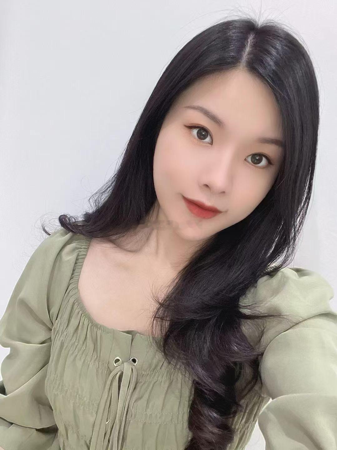 性别：女籍贯：青海目前所在地：西宁年龄：25身高：158体重：46kg工作：教师