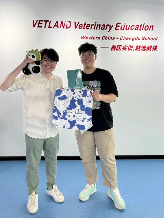 让每位外国老师爱上熊猫🐼