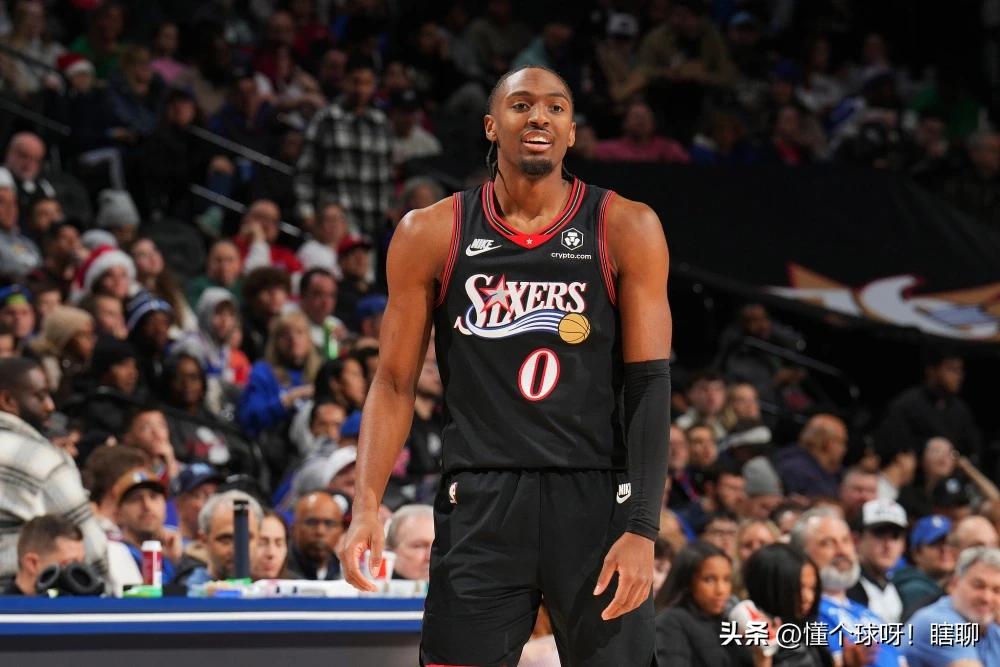 76人真是太倒霉了，这回马克西伤了
他可是76人唯一的希望
他遭遇的是右小指肌腱