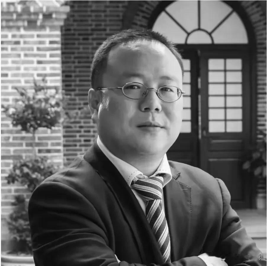 金沙酒业副总经理邹江鹏因病去世，享年43岁

9月30日，金沙酒业微信公众号发布