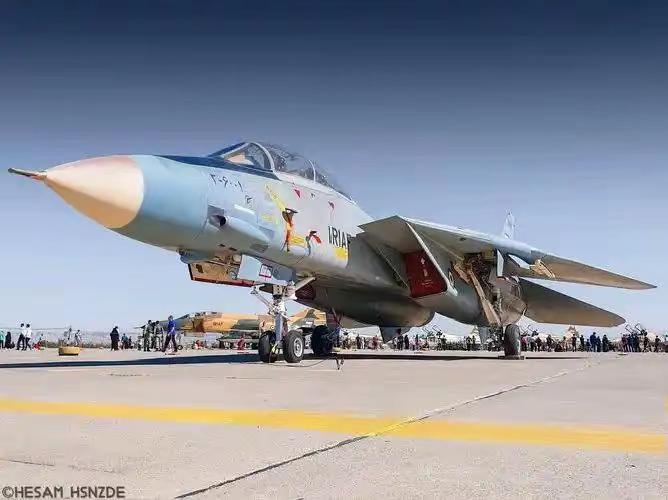 哈梅内伊政府集电：请购买F-14A（伊朗）礼包的飞行员迅速赶往德黑兰组织防线！