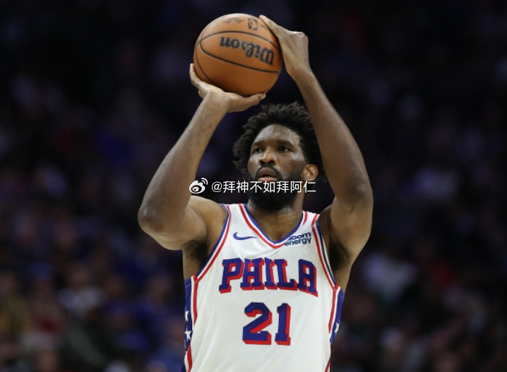 NBA常规赛，76人主场114-106逆转击败骑士。赛后恩比德接受了记者采访。赛