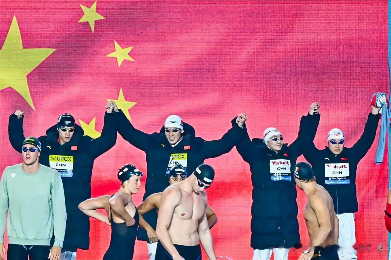 多哈游泳世锦赛2月19日凌晨落幕，中国队列金牌榜首位。
[排名][ 🥇 ][ 