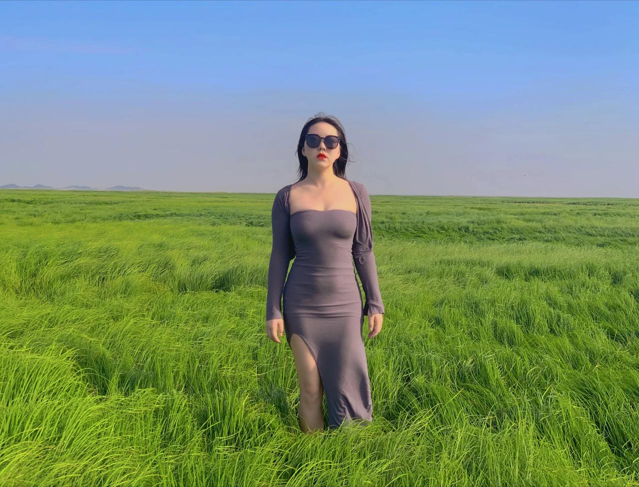 #何种女性更具魅力？# #美女自由拍照# #女性魅力拍摄# #美丽无所畏惧# #