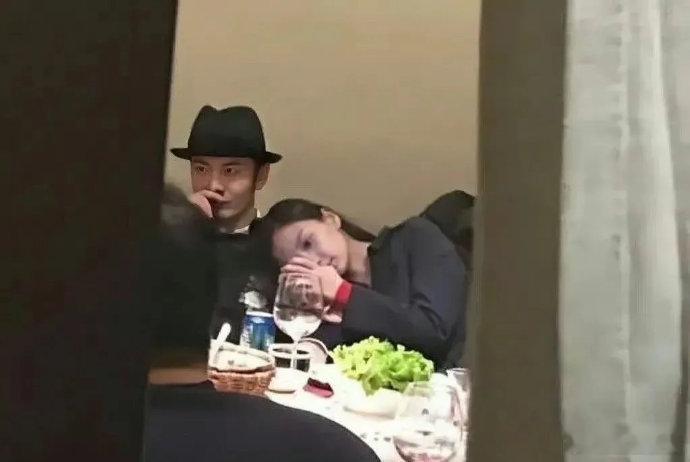 斥资2亿的婚礼终成空，甘愿为她低头，黄晓明当年有多爱杨颖？ ​ ​​​