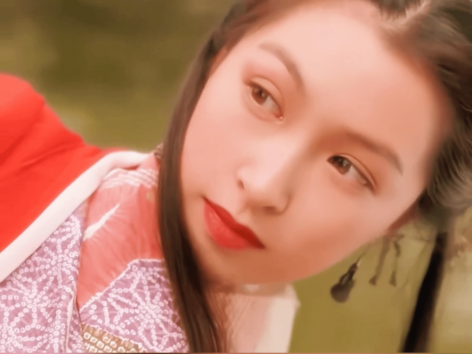 这么多年才看清：
刘青云才是香港娱乐圈真正且唯一的丁克
上了年纪和老婆感情一如当