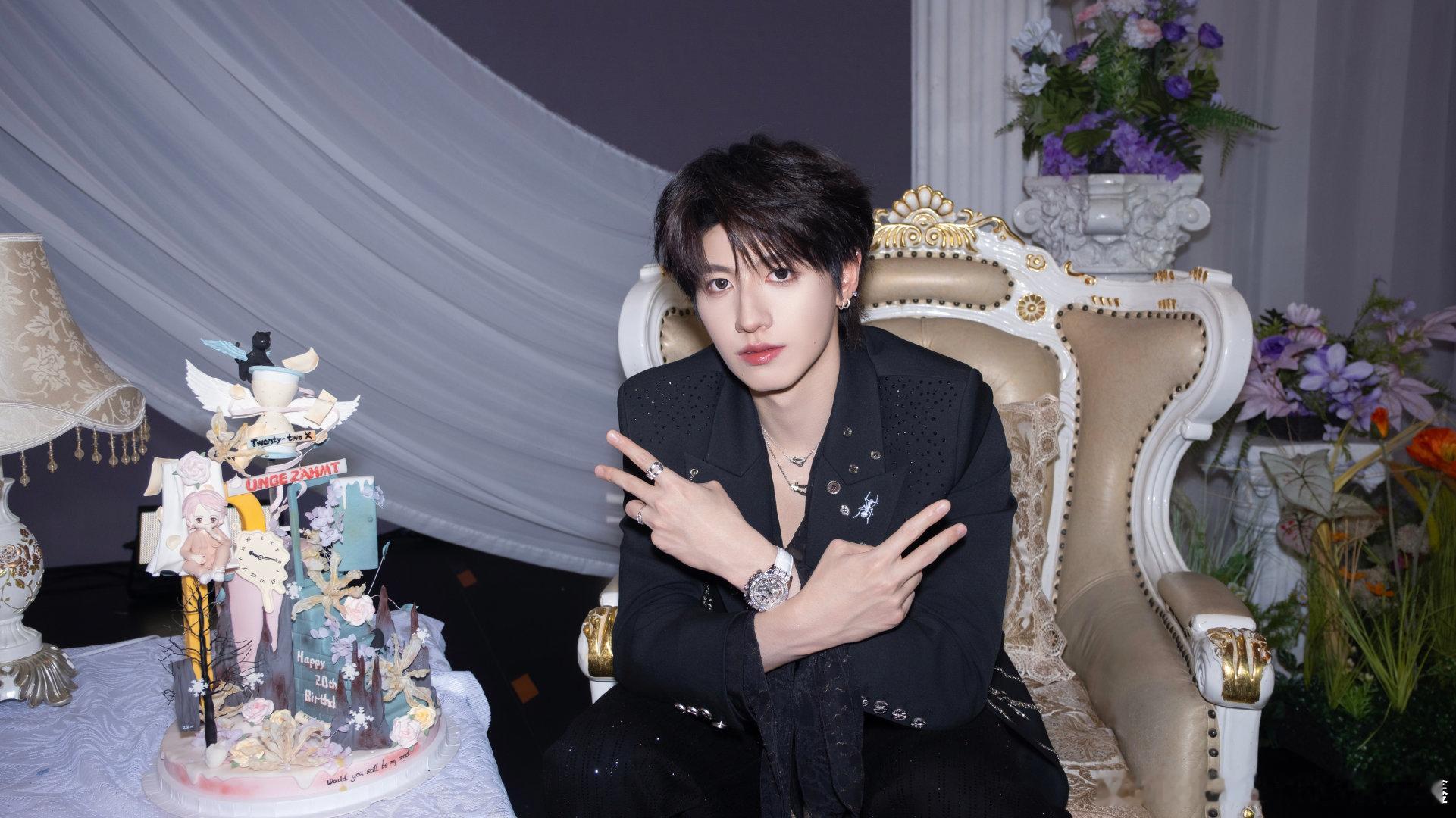 已经被朱志鑫撩到不知天地为何物了 朱志鑫人生就是用来经历的朱志鑫人生就是用来经历