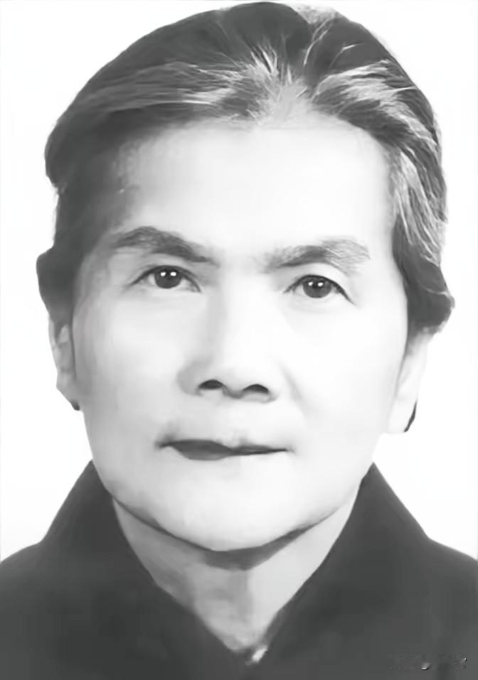她曾是中华苏维埃权力核心的唯一女性，却在1955年以莫须有的罪名被捕入狱25年，