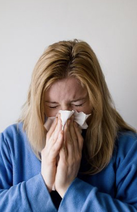 预防过敏！患有过敏性鼻炎的朋友，避免或减少与过敏原接触，则能减轻过敏症状，并且在