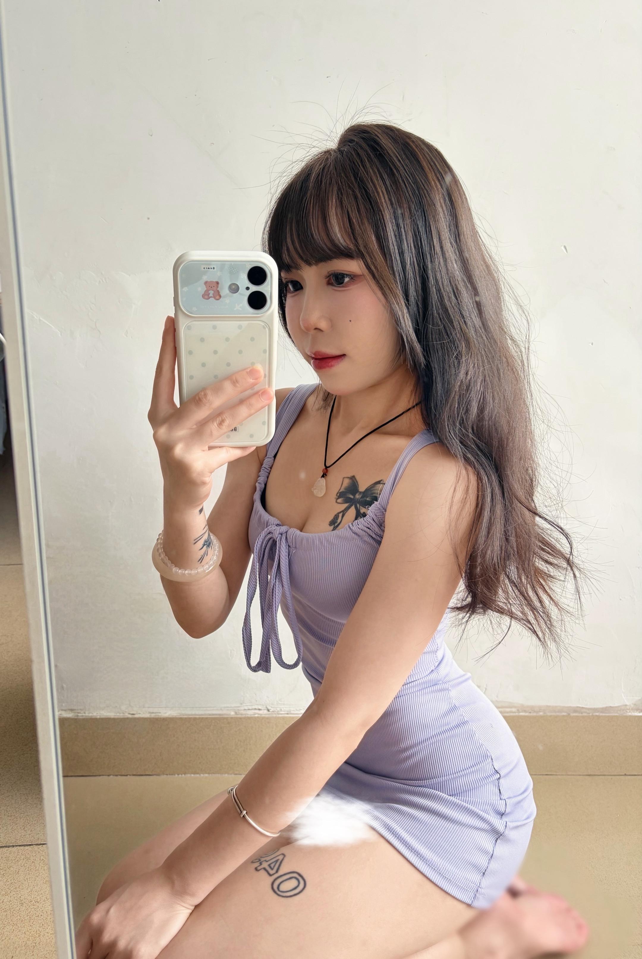 我只想躲进你的怀抱里面