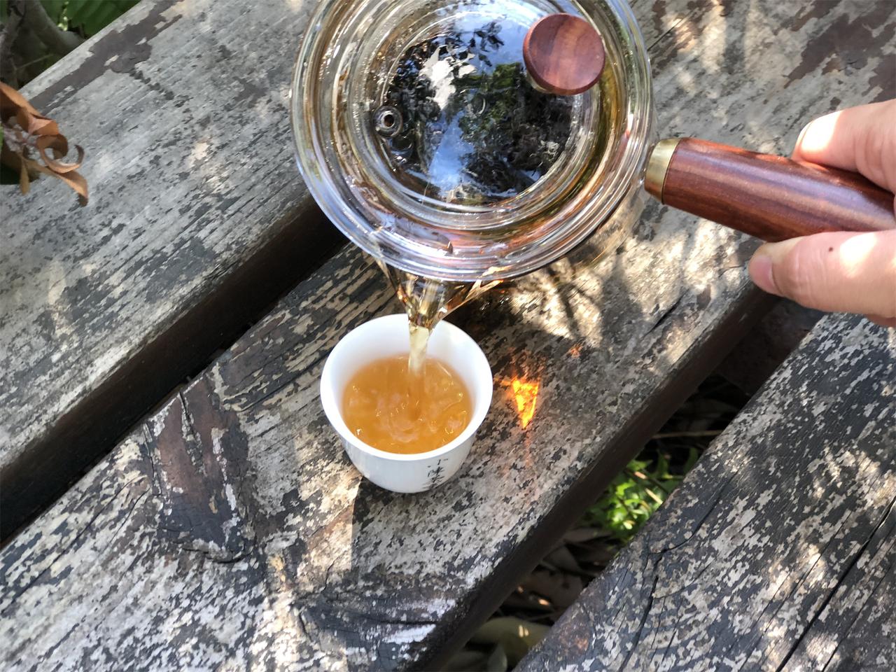 肉桂能不能煮着喝？
茶友提问：“肉桂煮着也挺好喝呀，为什么都说岩茶不适合煮？”
