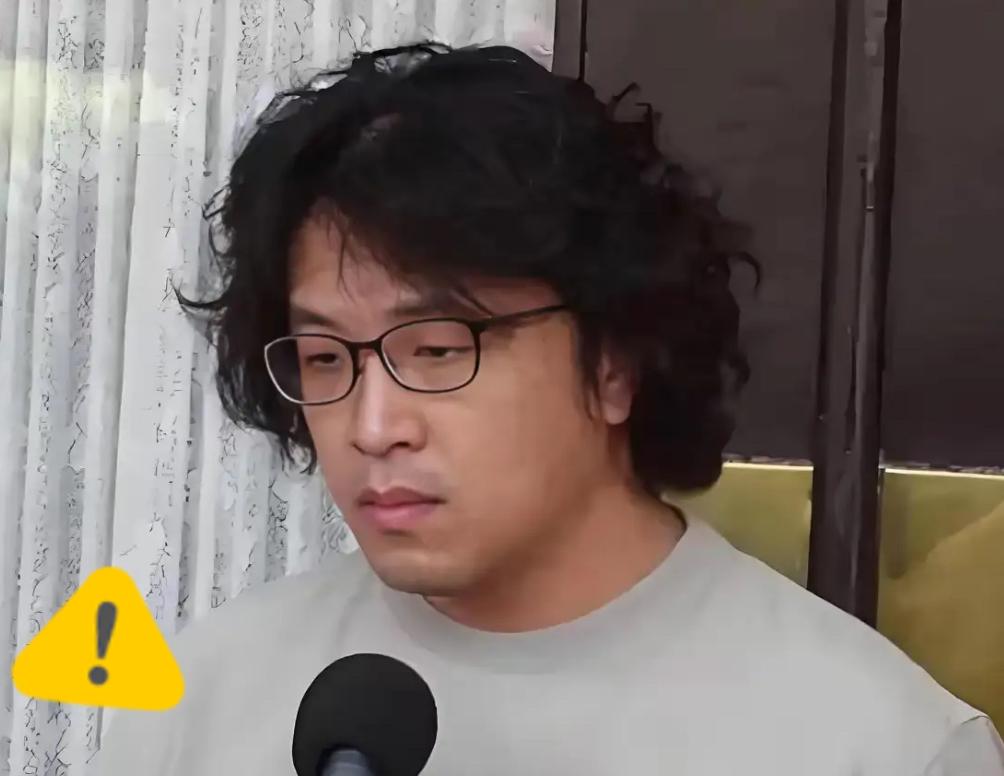 台独分子沈伯洋现在焦虑了，看到黎智英被判了20年，今生可能死在监狱里了，这就是黎