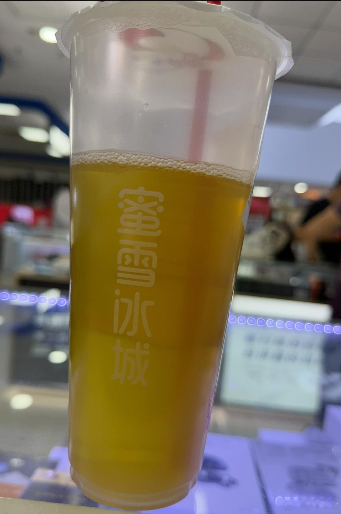 秋天的第一杯奶茶🧋自己买了 