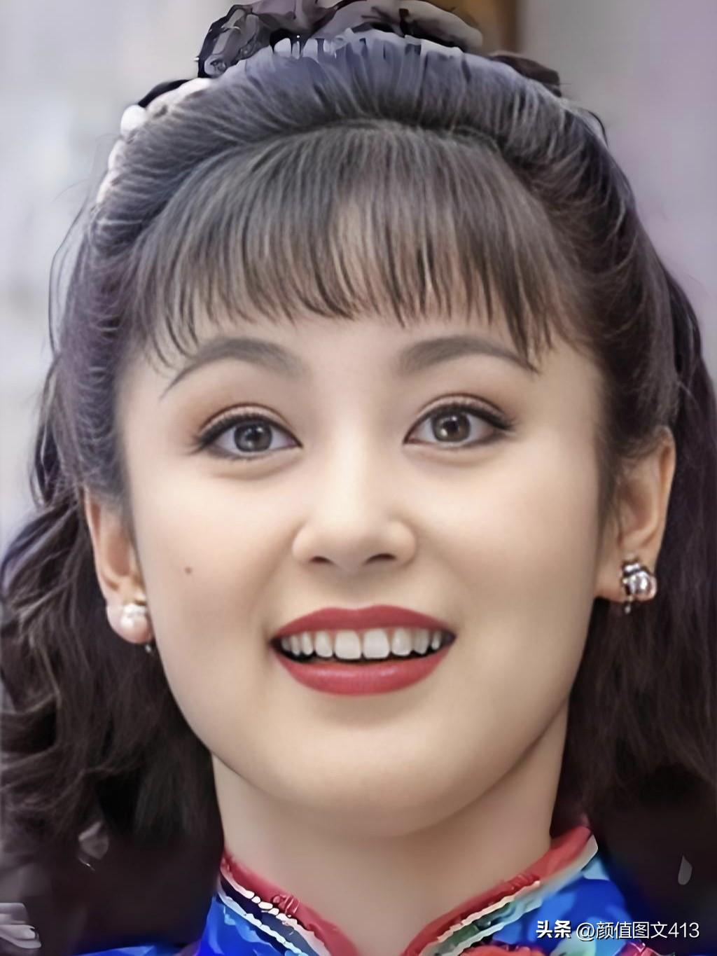 陈红，东方古典美的代名词。眉眼如画，气韵天成，从《大明宫词》到《春光灿烂猪八戒》