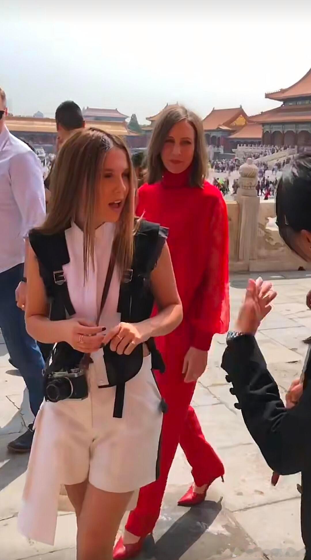 一个冷知识，小11 Millie去过故宫，是在《哥斯拉2:怪兽之王》来华宣传的时