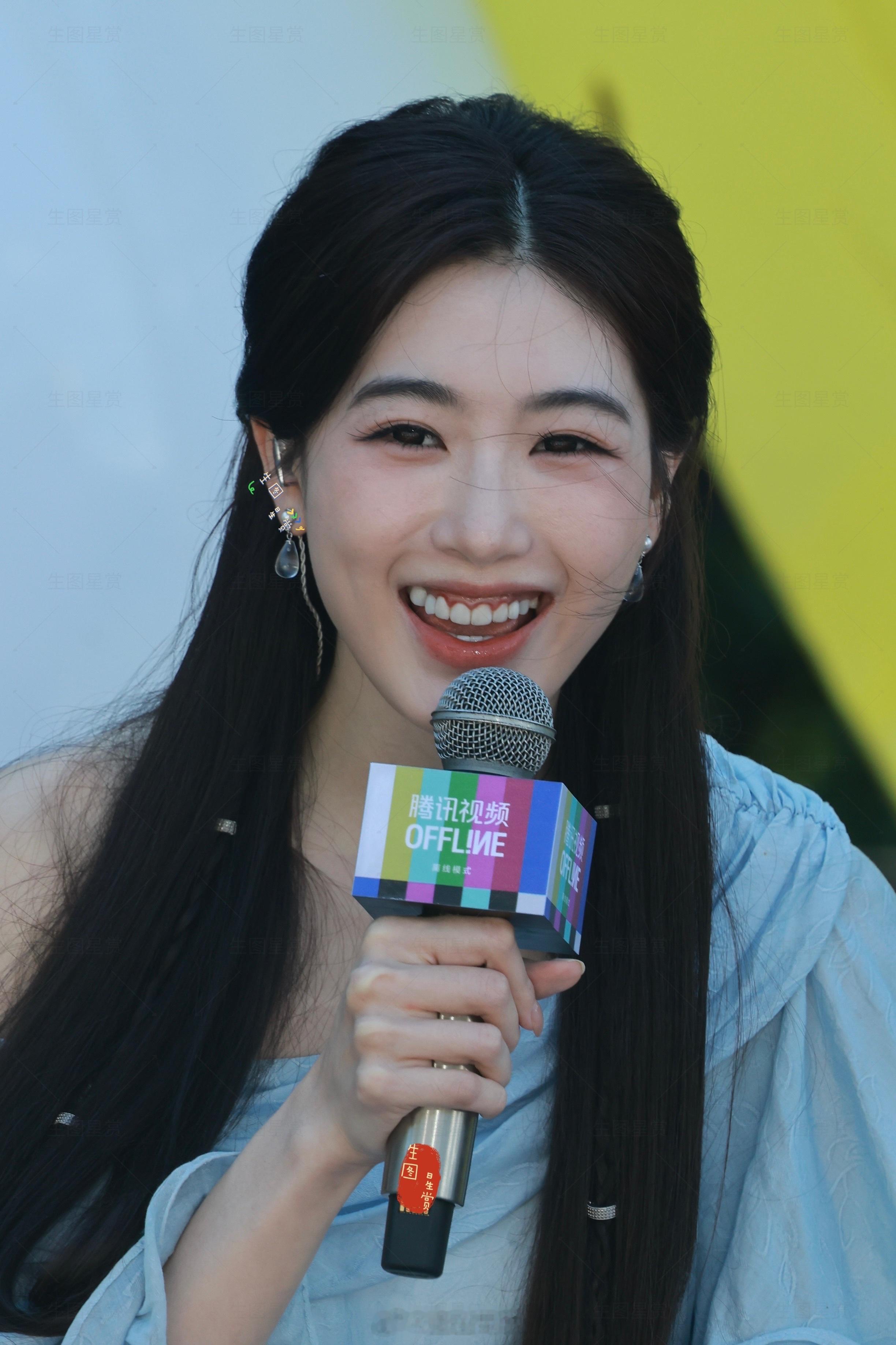 孙乐言主持2026腾讯视频音乐大赏 笑的灿烂又明媚的乐乐言💙🎵腾讯视频JUM