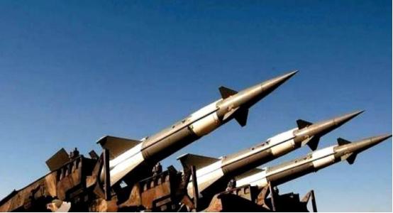 美伊冲突持续发酵，双方博弈愈发激烈，背后还牵扯多方势力的角力。

伊朗虽深陷困局