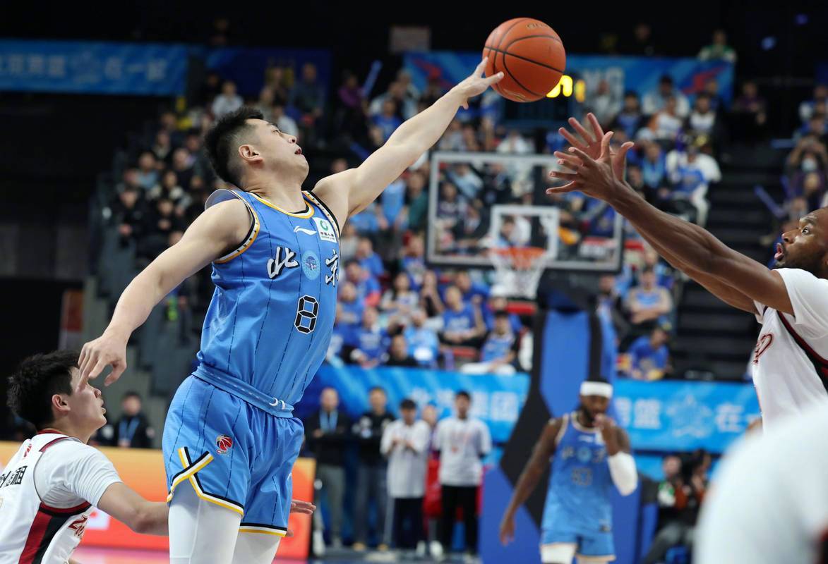 cba季后赛四强热点解读 北上广深会师半决赛。房价与篮球形成奇妙共振。 