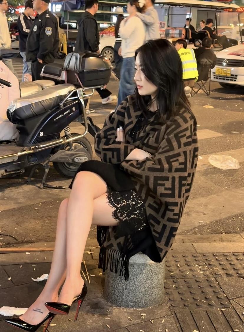 美到骨子里的女人，是什么样子的女生的高级气质 女性独立气质 精致感女人