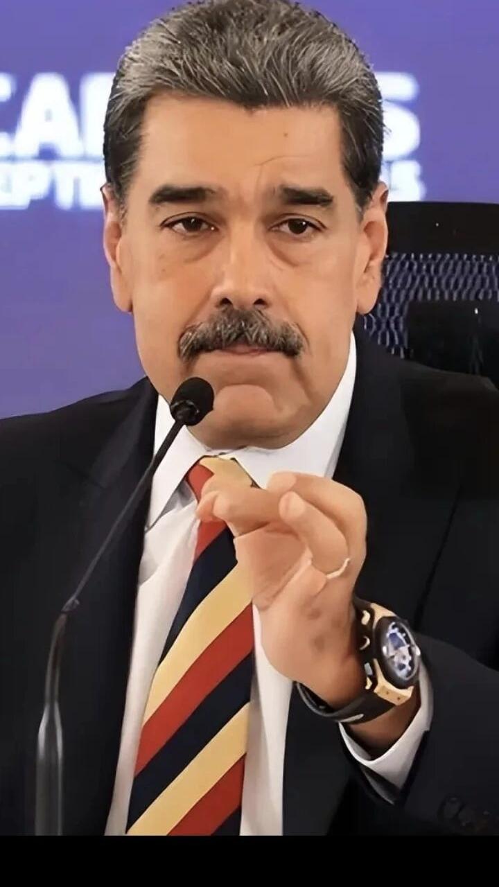 山坡羊·国之底气
衣冠齐整，
眸光难定，
委国风雨凭谁撑。
叹伊拉，惜利比亚，