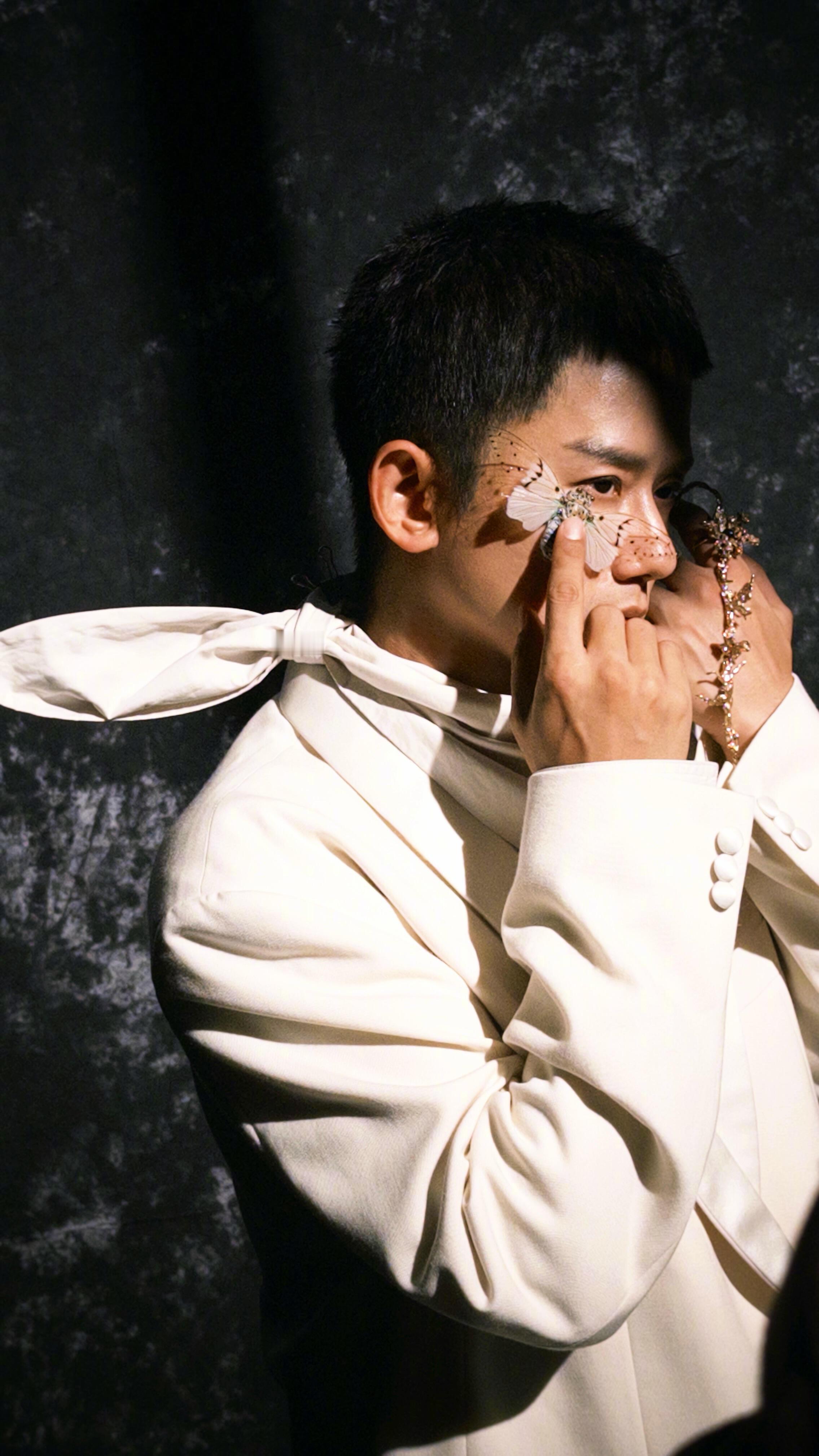 寸头杰！！！谁能想这男人还有一天就43了 