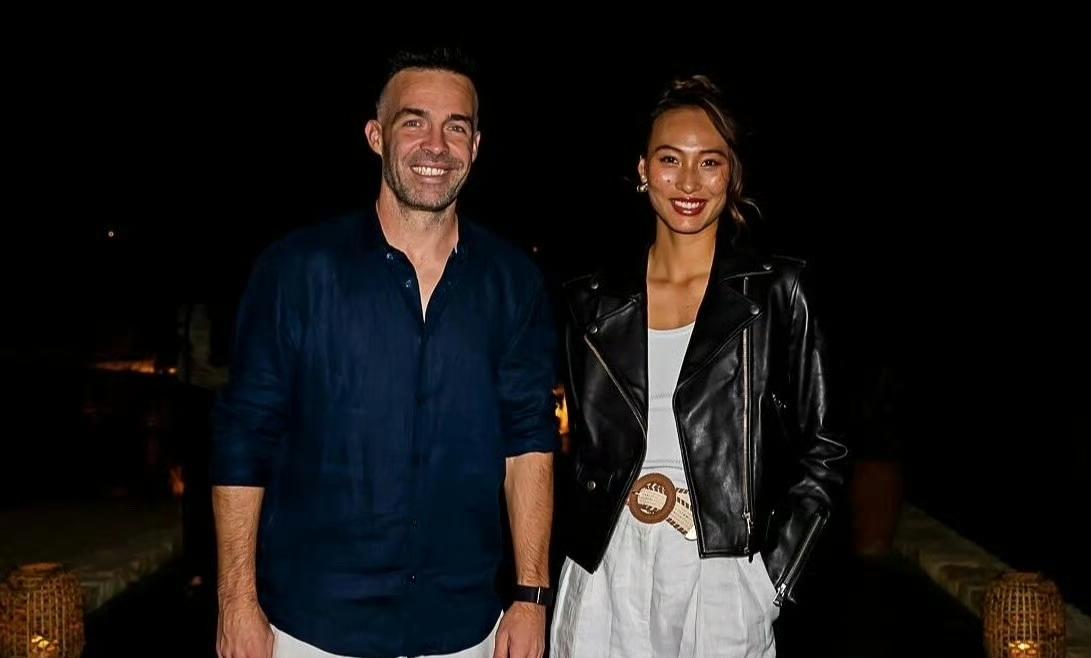 咋回事？郑钦文ins取关教练佩雷·里巴，更换了头像+简介，同时新增尼采名言：“一